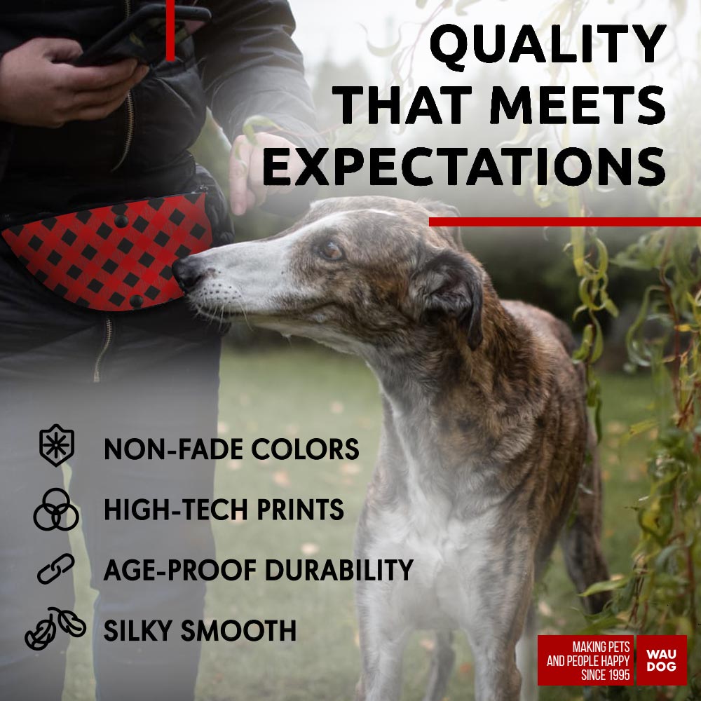 Waist bag for feed and accessories